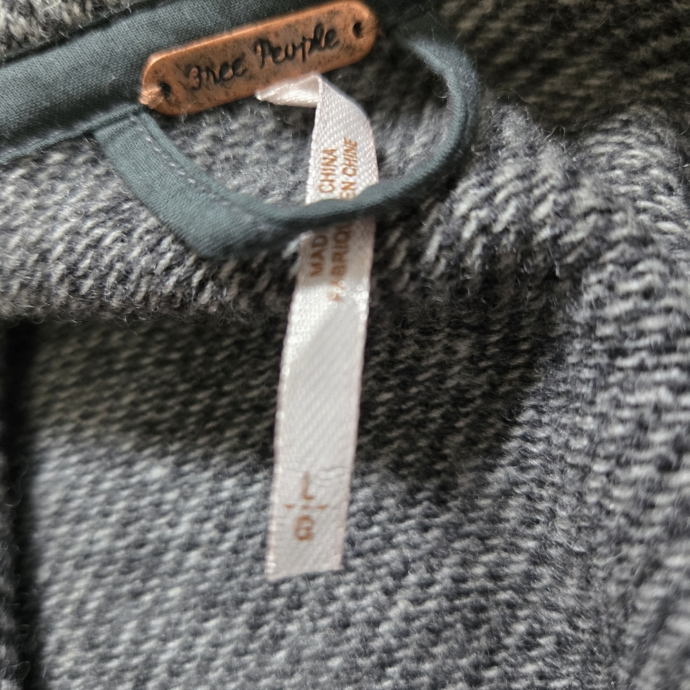 FREE PEOPLE NWT Wool Blend Long Grey Knit Longline Jacket/ Coatigan. Size Large - Picture 10 of 16